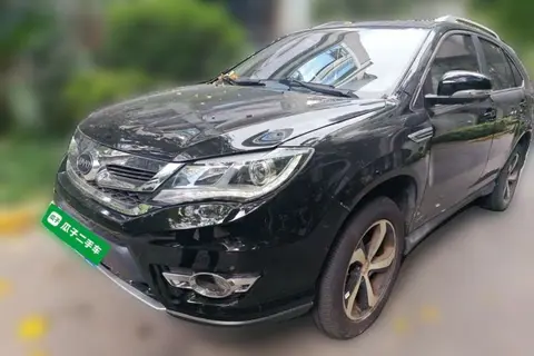 BYD S7 2015