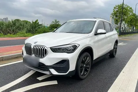 BMW X1 2020 — фото 1