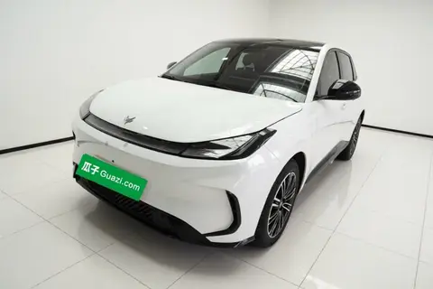 ARCFOX T1 2025