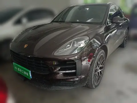 Porsche Macan 2021