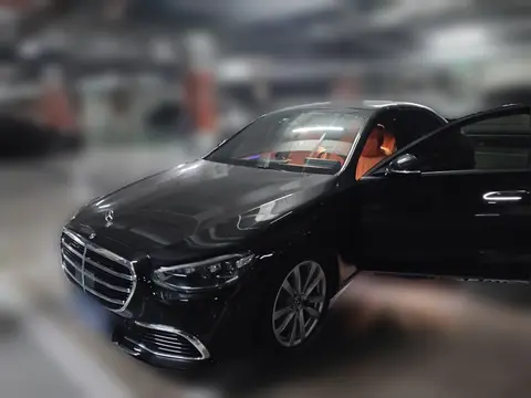 Mercedes-Benz S-Class 2023