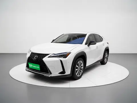 Lexus UX 2022