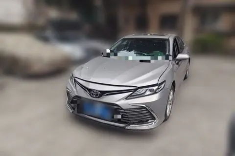 Toyota Camry 2021