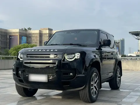 Land Rover Defender 2023
