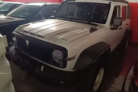 TANK 300 2023