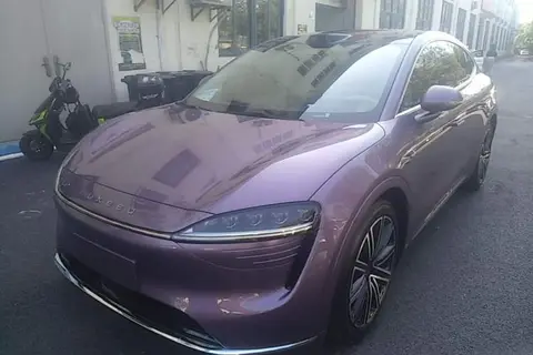 Luxeed Luxeed R7 2024