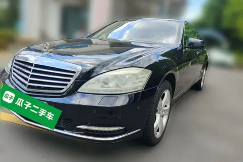 Mercedes-Benz S-Class 2011