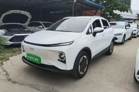 Geely Geometry E 2024