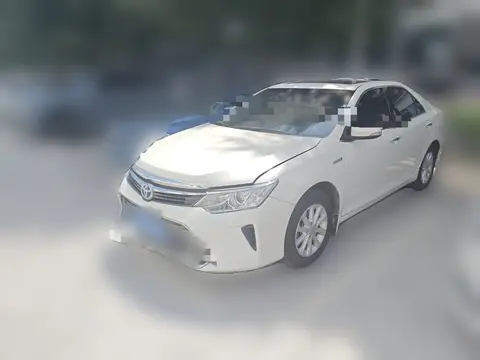 Toyota Camry 2015