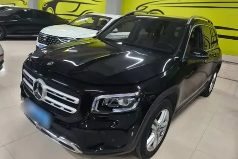Mercedes-Benz GLB 2023