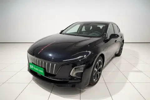 Hongqi E-QM5 2024
