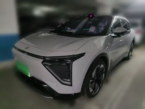 HiPhi Y 2023
