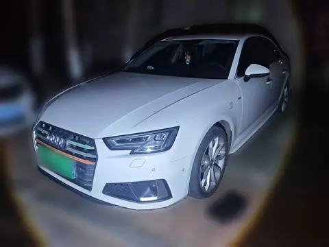 Audi A4L 2019