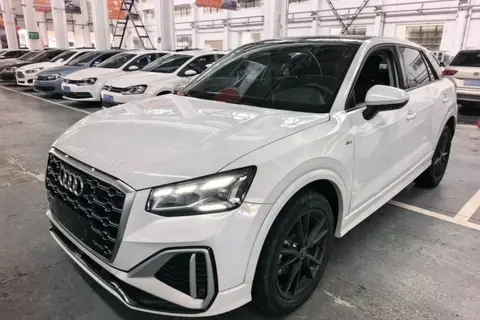 Audi Q2L 2021