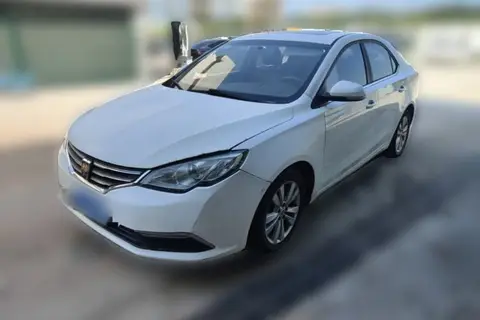 Roewe 360 2015
