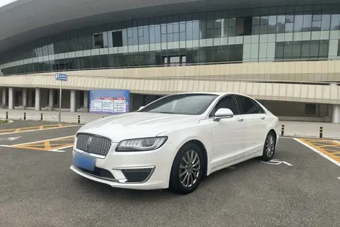 Lincoln MKZ 2020
