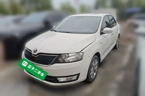 Skoda Rapid 2015