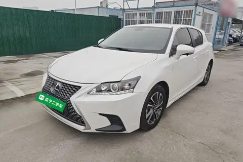 Lexus CT 2018