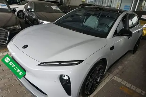 NIO ET5T 2024