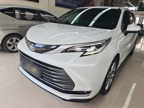 Toyota SIENNA 2023