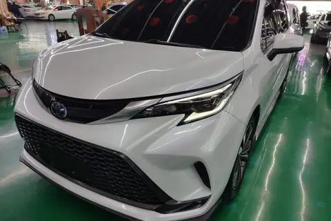 Toyota Granvia 2023