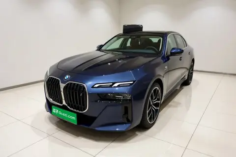 BMW i7 2024