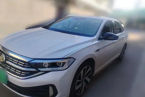 Volkswagen Sagitar 2022