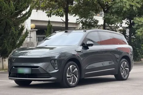 NIO ES8 2023