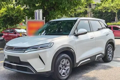 BYD Yuan UP 2025