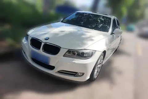 BMW 3 Series 2011