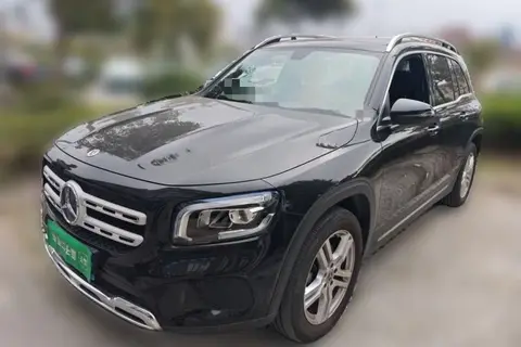 Mercedes-Benz GLB 2023