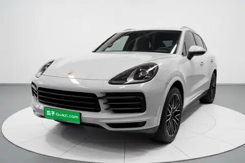 Porsche Cayenne 2022