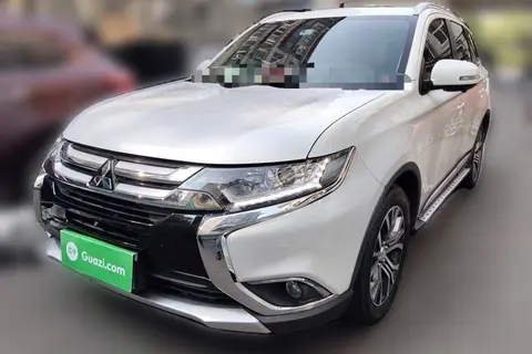 Mitsubishi Outlander 2018