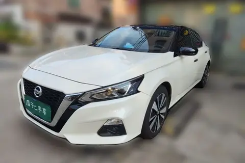 Nissan Teana 2022