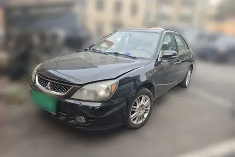 Mitsubishi LANCER 2014