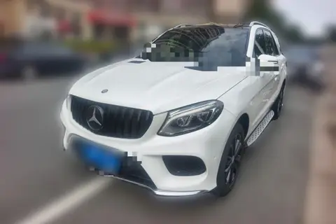 Mercedes-Benz GLE 2015