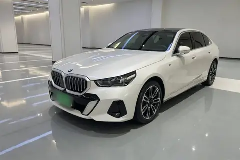 BMW 5 Series 2025