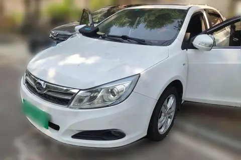 BYD Surui 2014