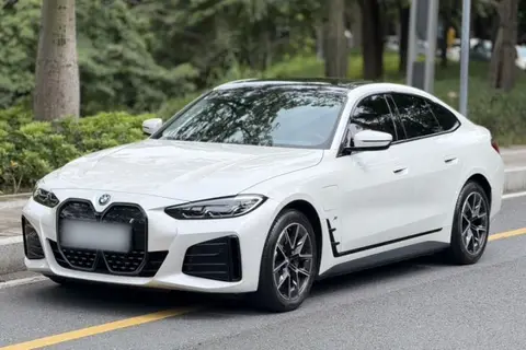 BMW i4 2023