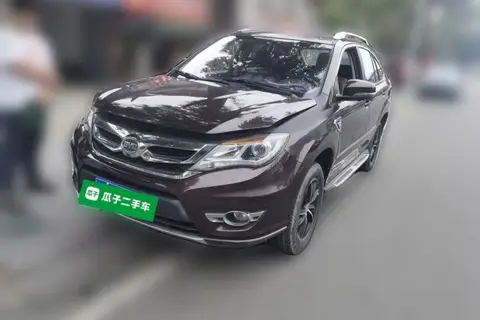 BYD S7 2015