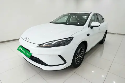 BYD Seal 05 2025
