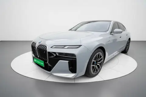 BMW i7 2024