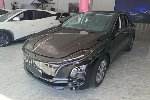 Hongqi E-QM5 2023