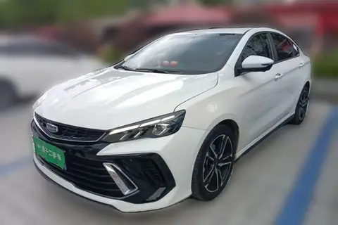Geely Emgrand 2022
