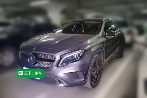 Mercedes-Benz GLA 2015