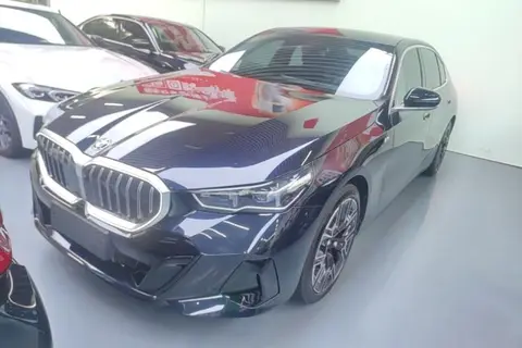 BMW 5 Series 2025