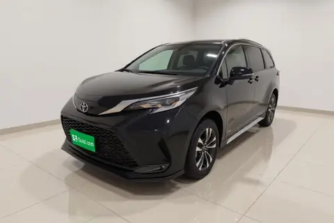 Toyota Granvia 2024