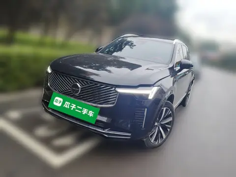 Volvo XC90 2025