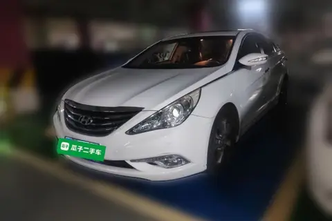 Hyundai Sonata 2013