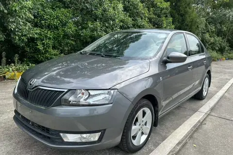 Skoda Rapid 2015